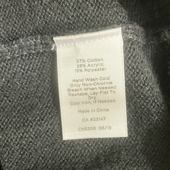 Talbot's Cozy Black & White Button Up Snowflake Fair Isle Cardigan Sweater Small - Picture 6 of 7